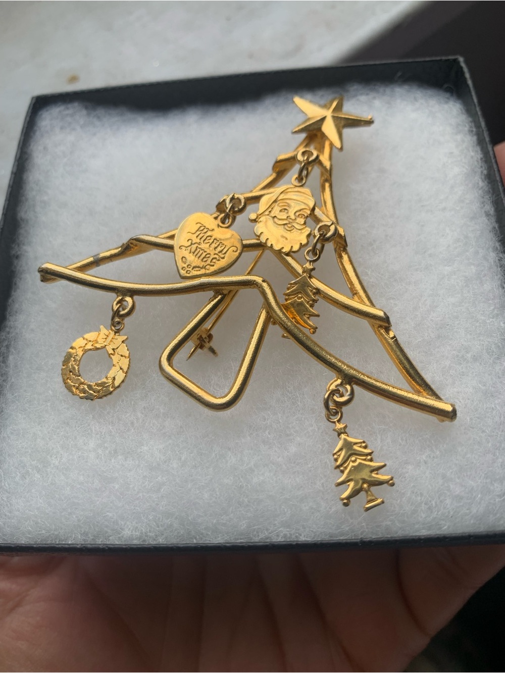 Vintage Gold Tone Christmas Tree Charm Brooch - Festive Holiday Pin - Picture 7 of 13